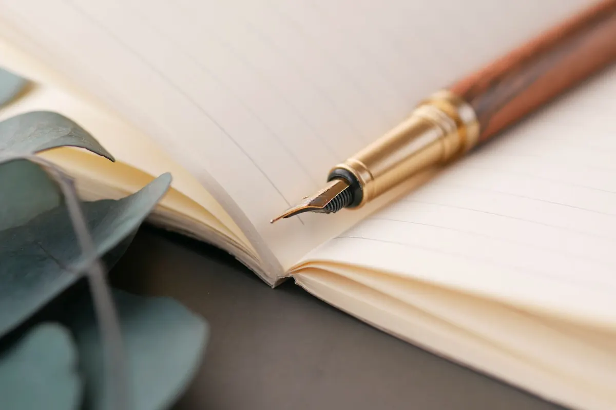 A 10-Point Monthly Journal Review Checklist for Personal Growth